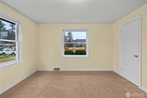 9717 14th Avenue NW Seattle WA 98117