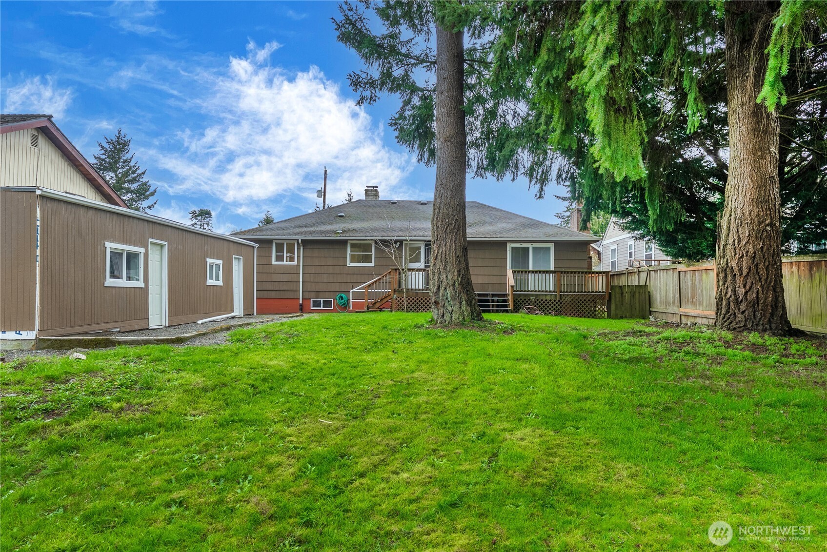 9717 14th Avenue NW Seattle WA 98117
