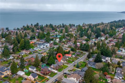9717 14th Avenue NW Seattle WA 98117