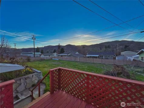 804 Central Drive Coulee Dam WA 99116
