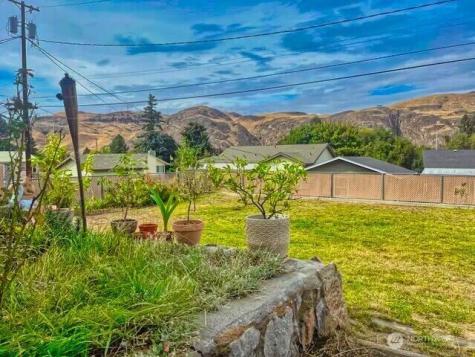 804 Central Drive Coulee Dam WA 99116
