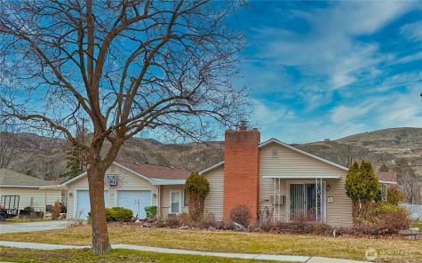 804 Central Drive Coulee Dam WA 99116