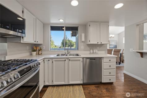 23707 Meridian Place W Bothell WA 98021