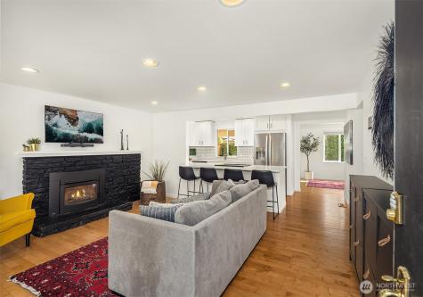 24109 107th Place W Shoreline WA 98020
