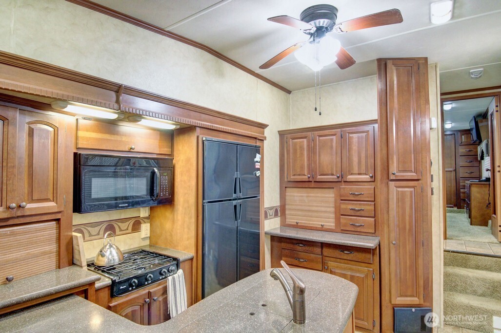 245 Schinn Canyon Court Deming WA 98244