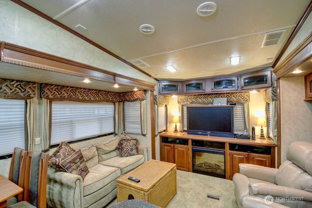 245 Schinn Canyon Court Deming WA 98244