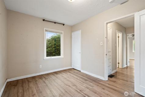 303 S Lafayette Avenue Bremerton WA 98312