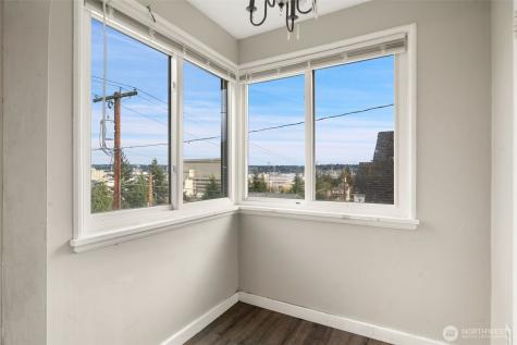 303 S Lafayette Avenue Bremerton WA 98312