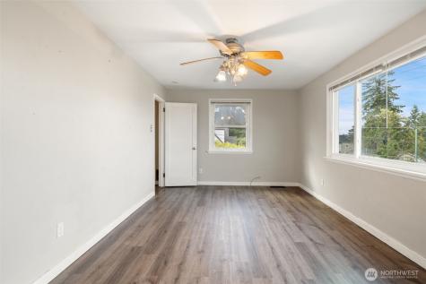 303 S Lafayette Avenue Bremerton WA 98312
