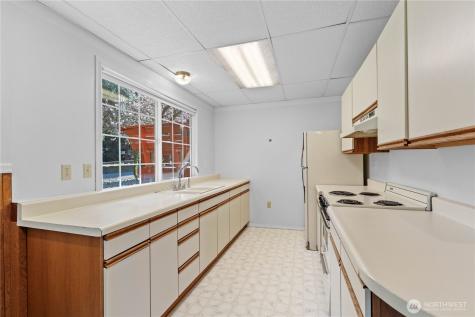 2138 SW 305th Street Federal Way WA 98023