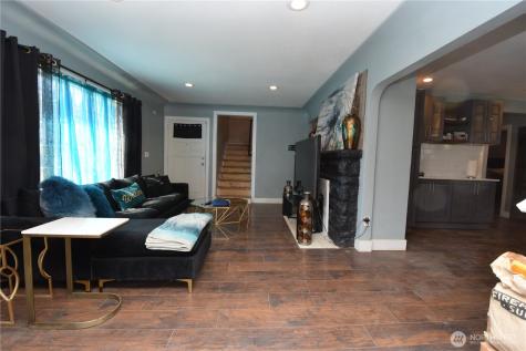 8519 Golden Given Drive E Tacoma WA 98445