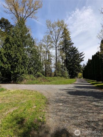 4611 268th Avenue NE Redmond WA 98053