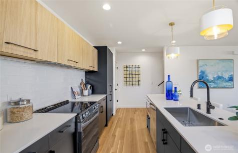 3646 Greenwood Avenue N Seattle WA 98103