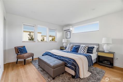 3646 Greenwood Avenue N Seattle WA 98103