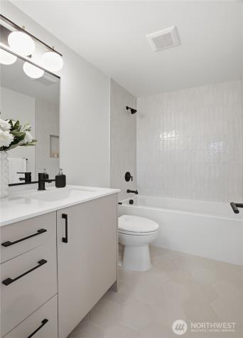 3646 Greenwood Avenue N Seattle WA 98103
