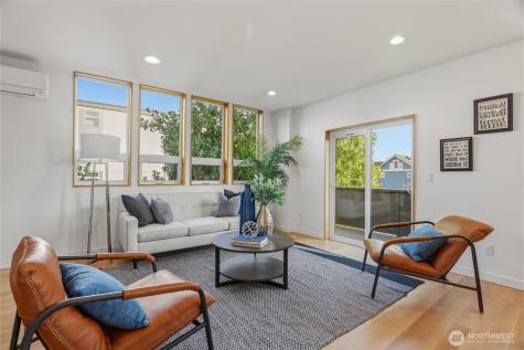 3646 Greenwood Avenue N Seattle WA 98103