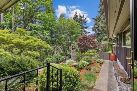 518 N 175th Street Shoreline WA 98133