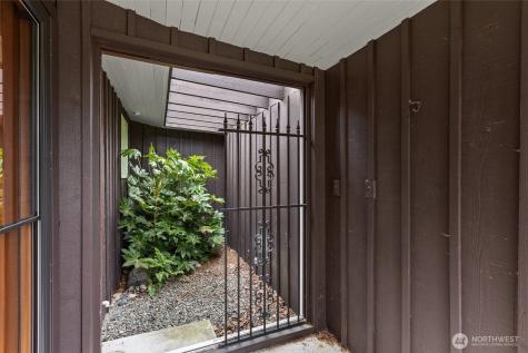 518 N 175th Street Shoreline WA 98133
