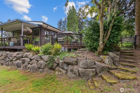 518 N 175th Street Shoreline WA 98133