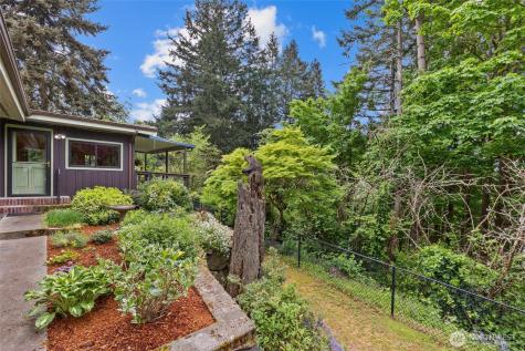 518 N 175th Street Shoreline WA 98133