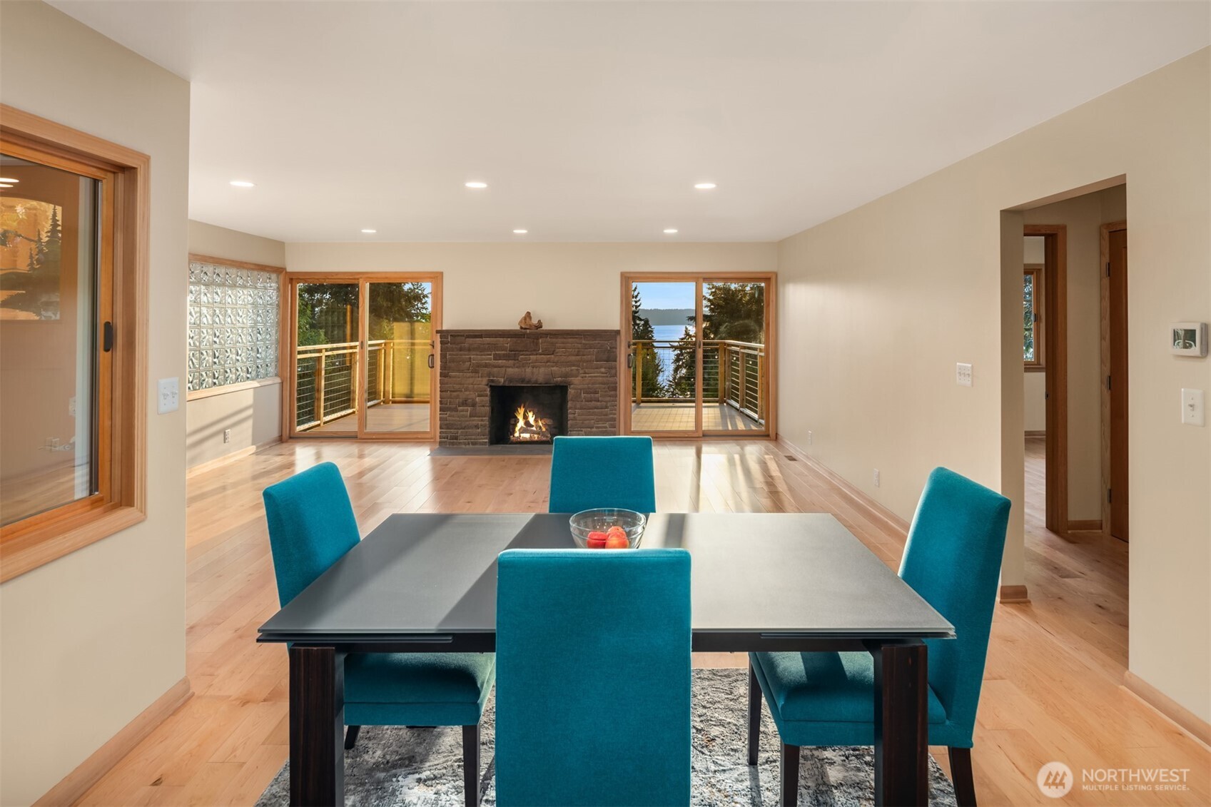 16311 25th Avenue SW Burien WA 98166