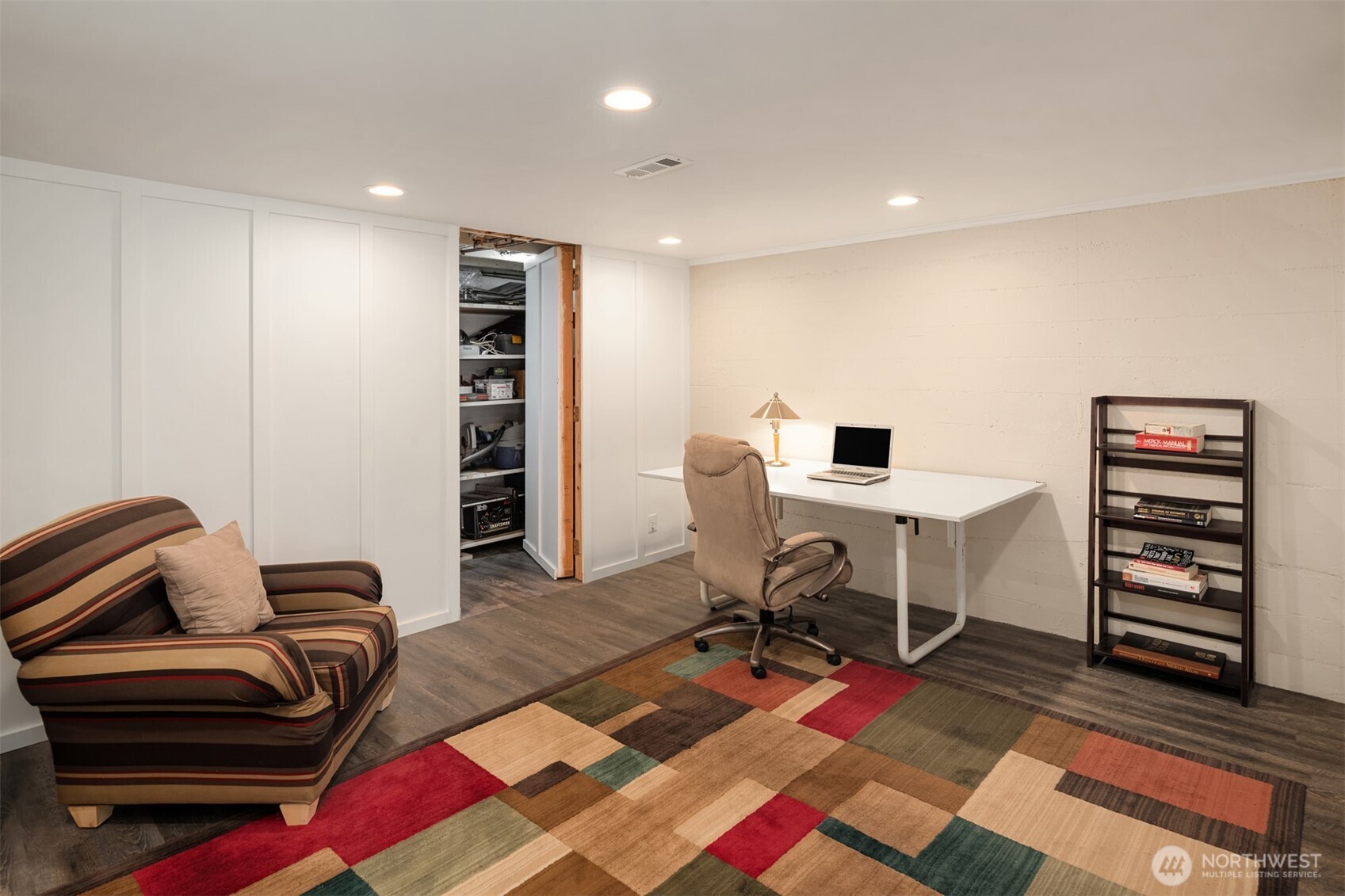 16311 25th Avenue SW Burien WA 98166