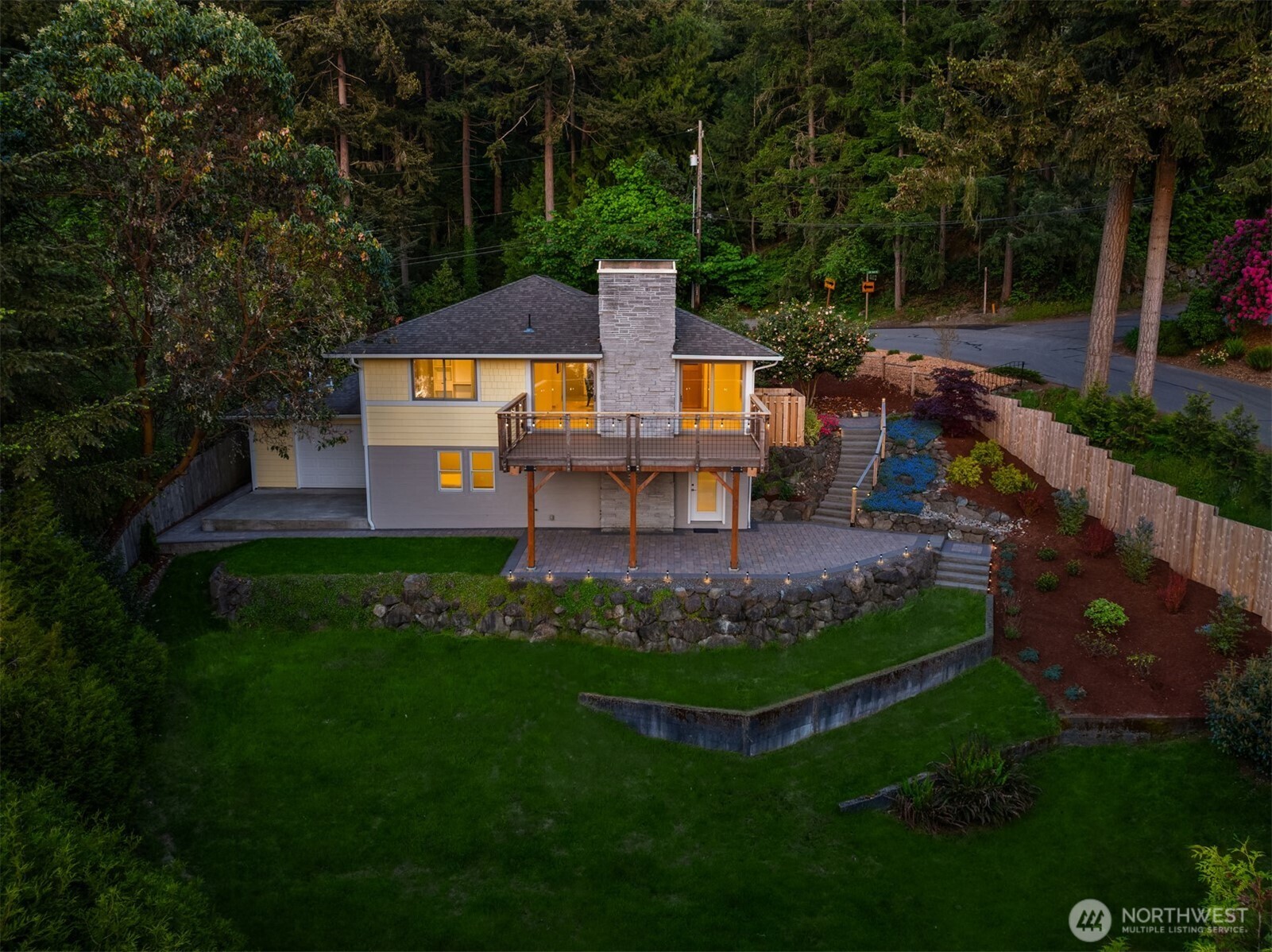 16311 25th Avenue SW Burien WA 98166
