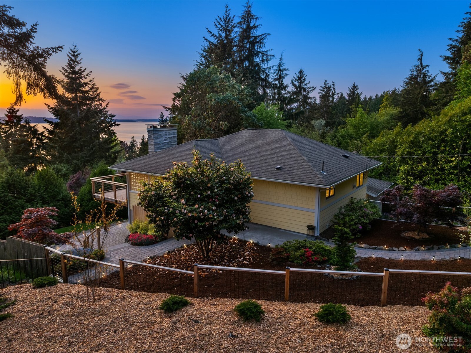 16311 25th Avenue SW Burien WA 98166