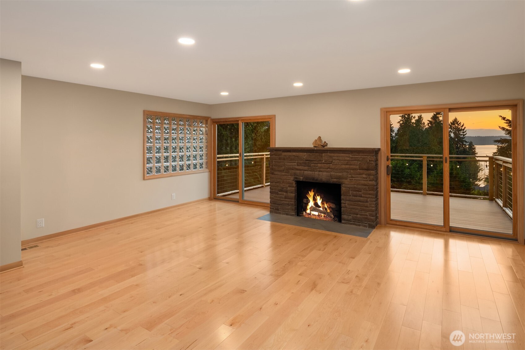 16311 25th Avenue SW Burien WA 98166