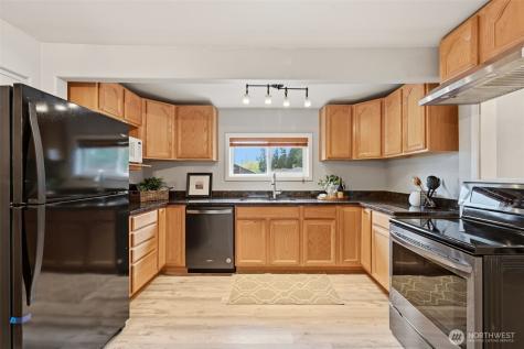20229 148th Avenue SE Kent WA 98042