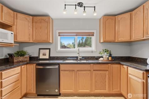 20229 148th Avenue SE Kent WA 98042