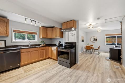 20229 148th Avenue SE Kent WA 98042
