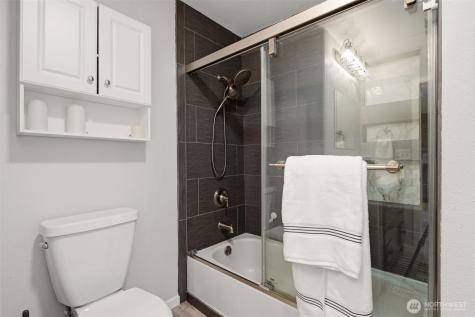 20229 148th Avenue SE Kent WA 98042