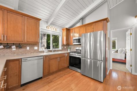 49 N Point Drive Bellingham WA 98229