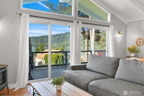 49 N Point Drive Bellingham WA 98229