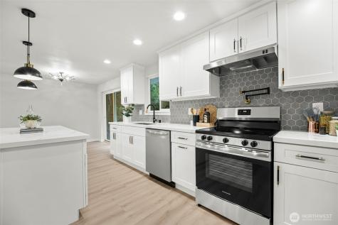 12914 76th Avenue S Seattle WA 98178