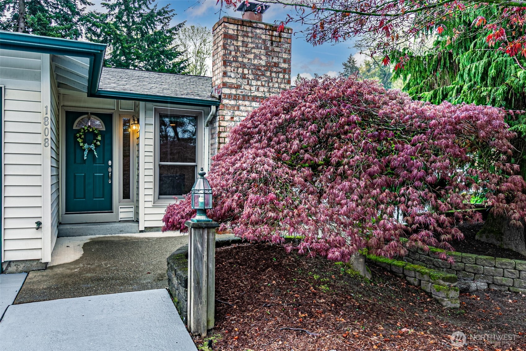1808 Riverview Drive NE Auburn WA 98002