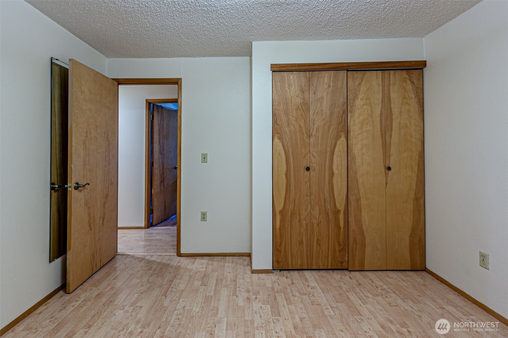 1808 Riverview Drive NE Auburn WA 98002