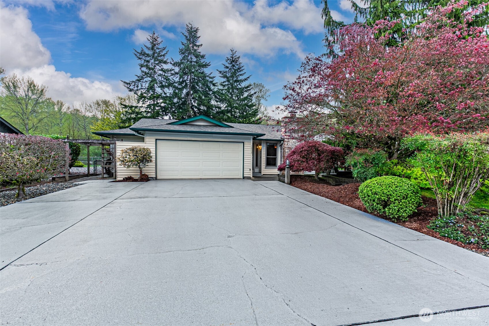 1808 Riverview Drive NE Auburn WA 98002