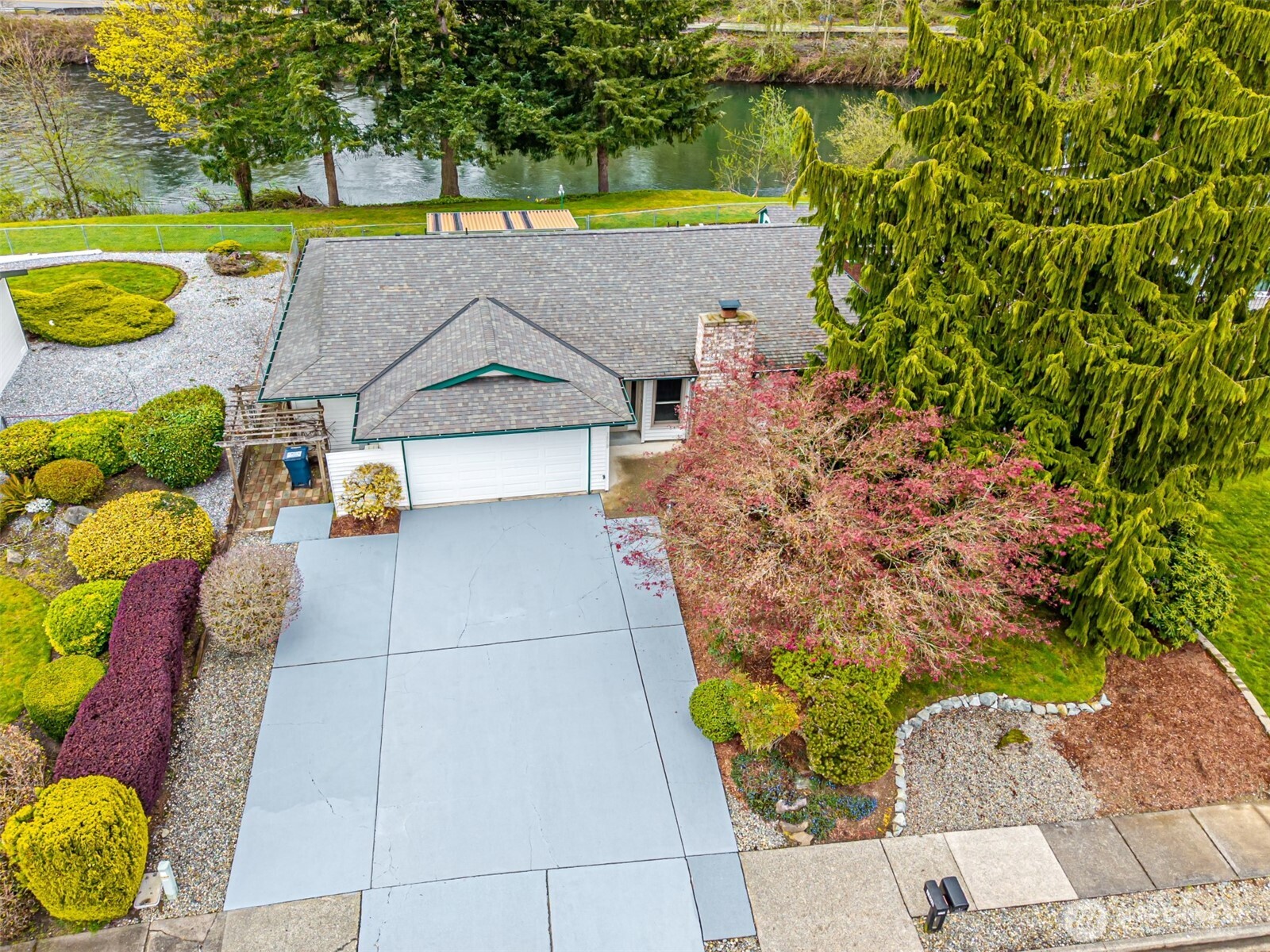 1808 Riverview Drive NE Auburn WA 98002