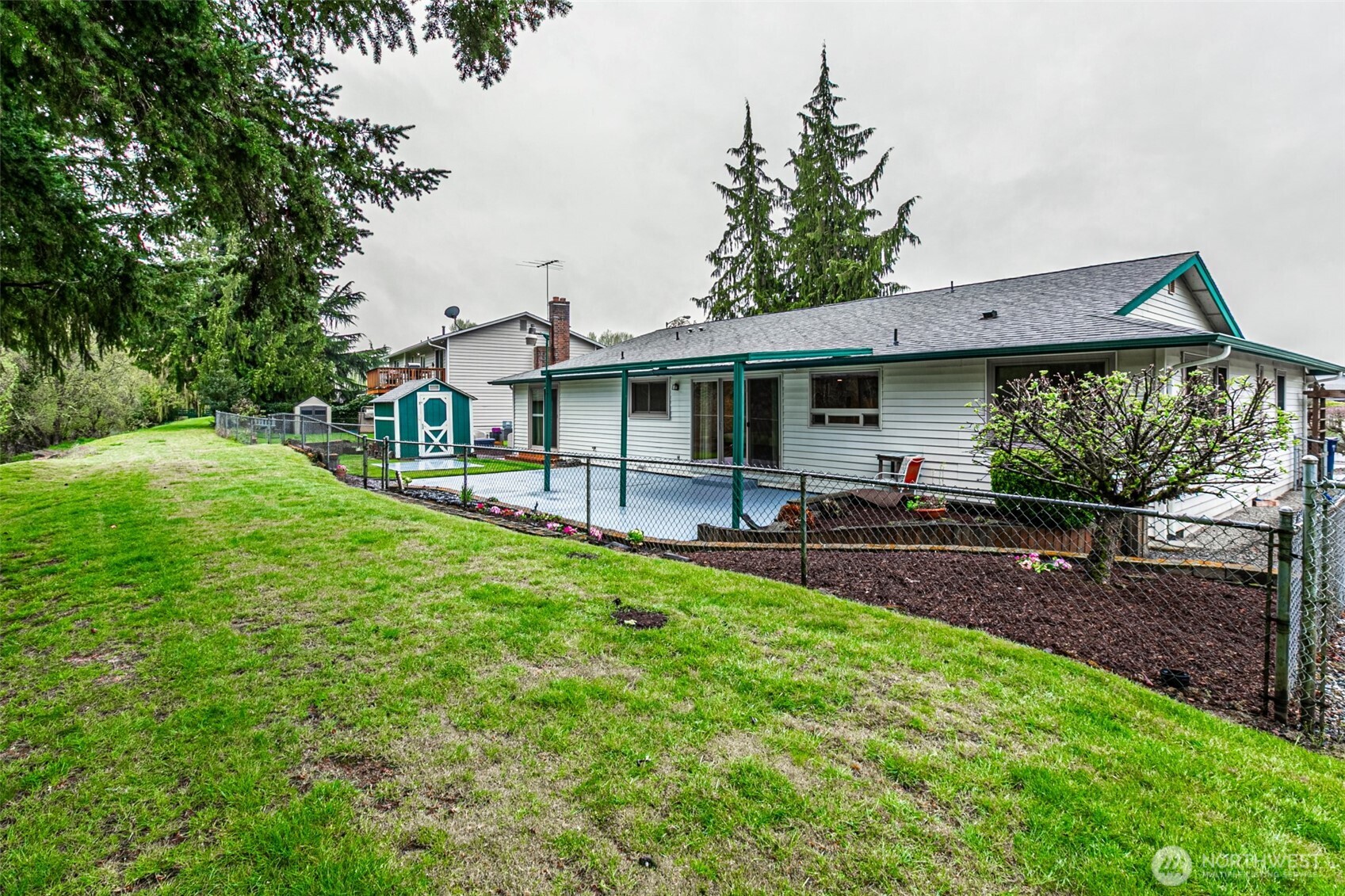 1808 Riverview Drive NE Auburn WA 98002