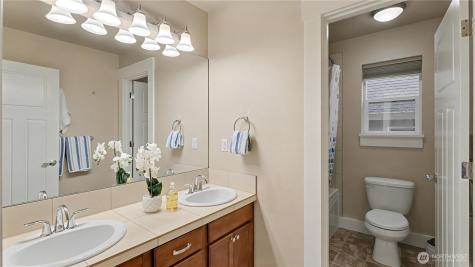 15549 SE 160th Place Renton WA 98058