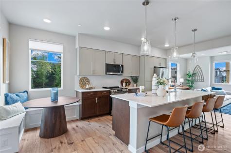 14424 Madison Way Lynnwood WA 98087