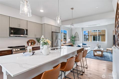 14424 Madison Way Lynnwood WA 98087