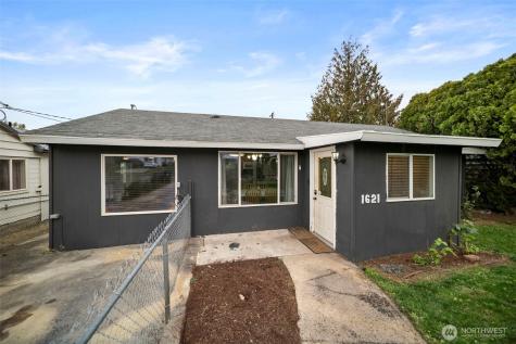 1621 Tacoma Avenue Bridgeport WA 98813