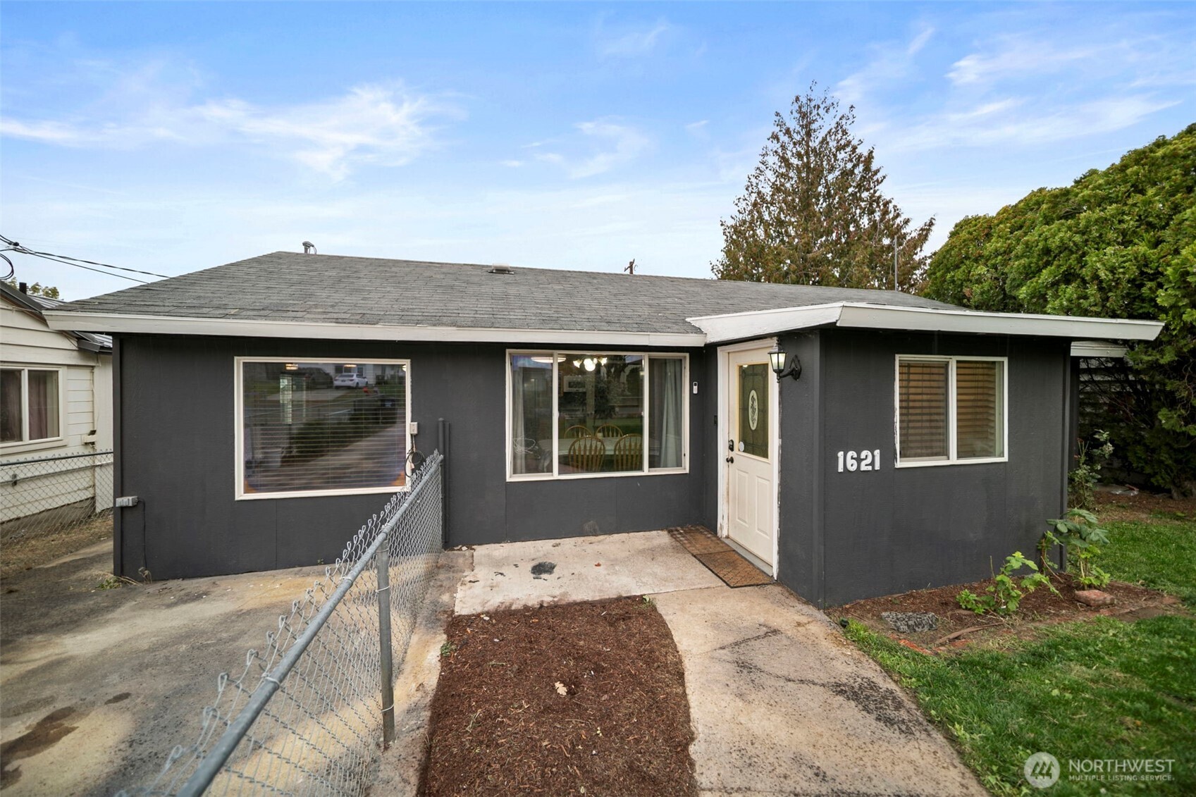 1621 Tacoma Avenue Bridgeport WA 98813