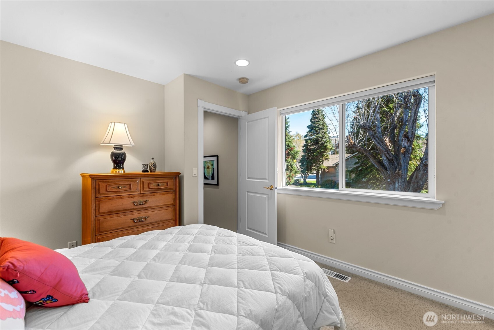 112 19th Street NE East Wenatchee WA 98802