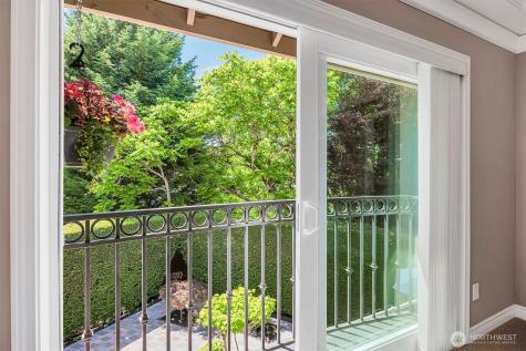 10523 NE 118th Lane Kirkland WA 98034