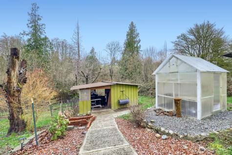9715 162nd Street SE Snohomish WA 98296