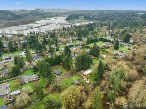 9715 162nd Street SE Snohomish WA 98296